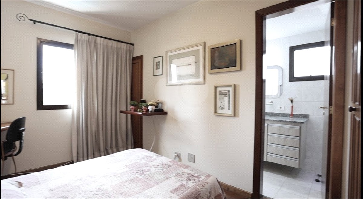 Apartamento à venda ou para alugar com 4 quartos, sendo 2 suítes, em Santana, São Paulo, SP