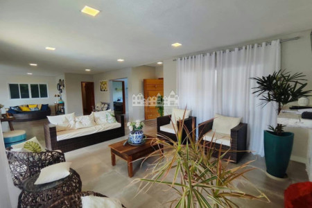 Casa à venda com 6 suítes no condomínio Portal Ouro Verde, Atibaia - SP