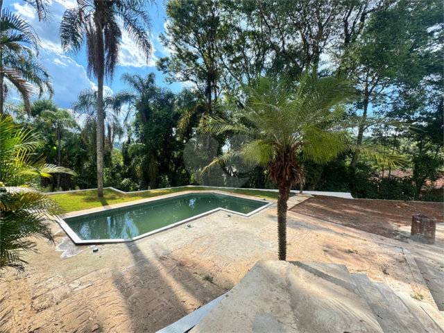 Casa à venda com 5 quartos, sendo 2 suítes,  no condomínio Sausalito, Mairiporã - SP