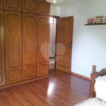 Casa Térrea à venda com 4 quartos, sendo 2 suítes,  em Jardim Floresta, São Paulo, SP