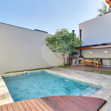 Casa à venda com 4 quartos, sendo 3 suítes, em Granja Julieta, São Paulo, SP