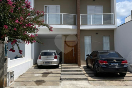 Casa à venda com 3 quartos, sendo 1 suíte, no condomínio Horto Florestal III, Sorocaba - SP