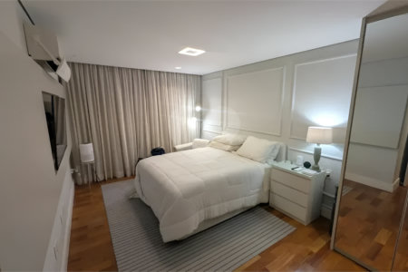 Apartamento à venda com 4 quartos, sendo 1 suíte, em Campo Belo, São Paulo, SP