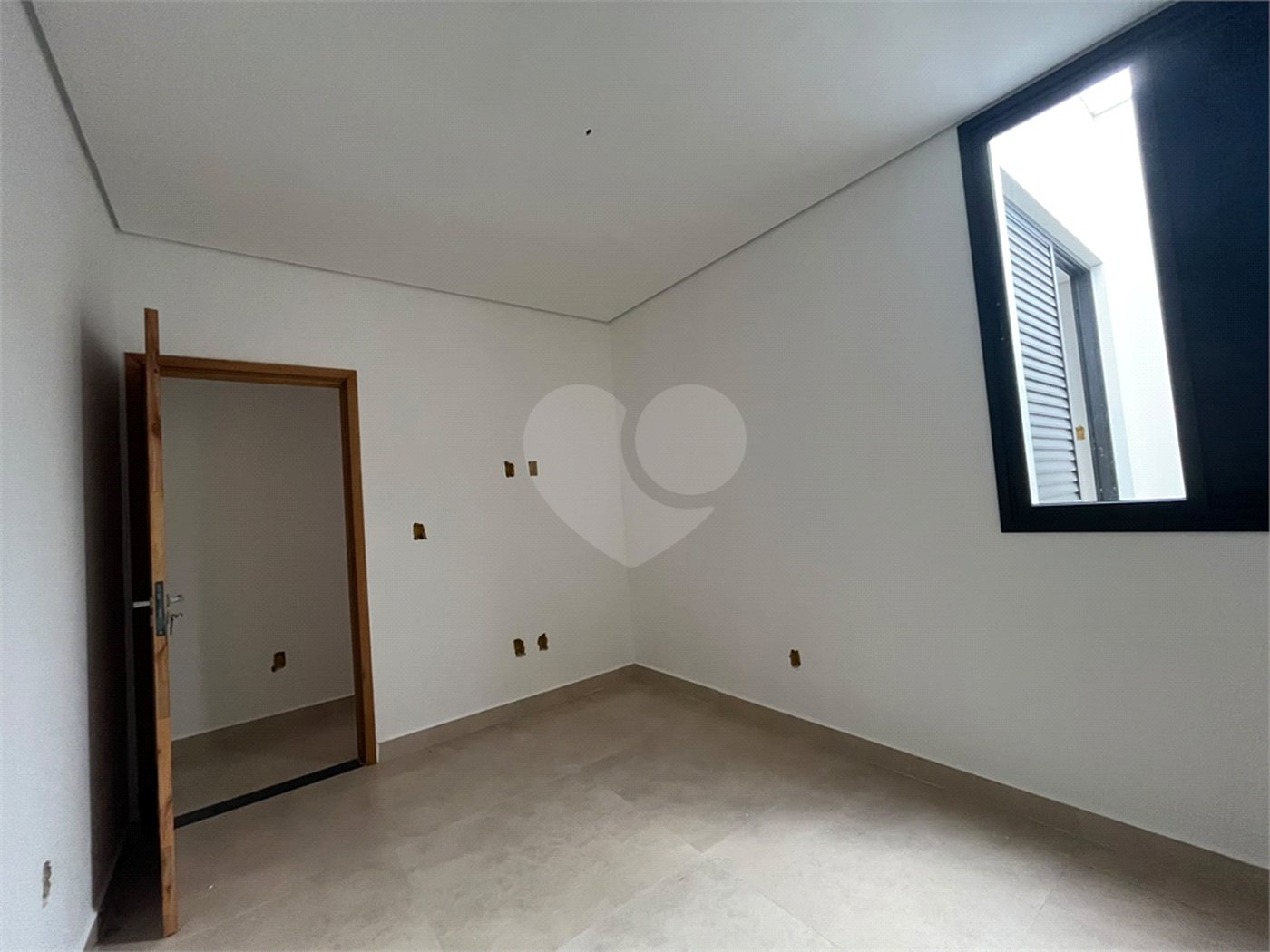 Casa de Vila à venda com 3 quartos, sendo 1 suíte, em Vila São Caetano, Sorocaba, SP