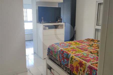 Apartamento à venda com 4 quartos, sendo 2 suítes, em Pinheiros, São Paulo, SP