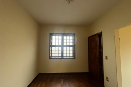 Casa à venda com 5 quartos, sendo 1 suíte, no Centro, Itapetininga, SP
