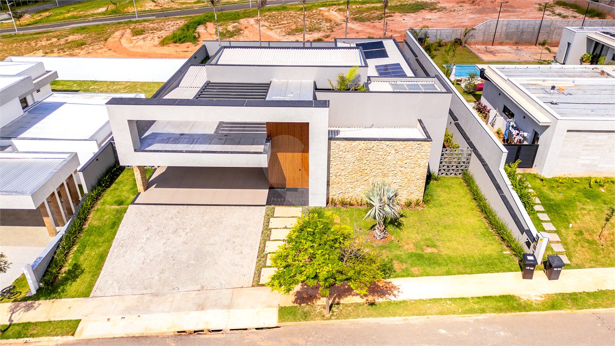 Casa à venda com 4 suítes no condomínio Saint Patrick, Sorocaba - SP