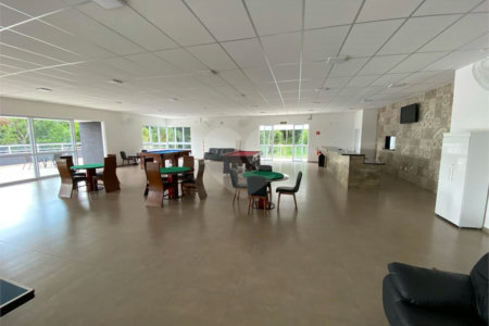 Casa à venda com 4 quartos, sendo 3 suítes,  no condomínio Jardim das Palmeiras, Bragança Paulista - SP