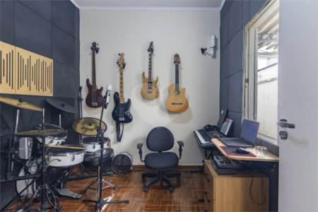 Casa à venda com 5 quartos, sendo 1 suíte, em Vila Nova Conceição, São Paulo, SP