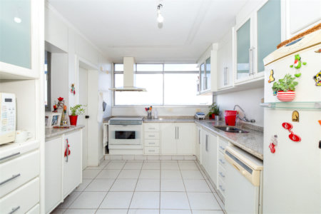 Apartamento à venda com 3 quartos, sendo 2 suítes,  em Alto da Boa Vista, São Paulo, SP