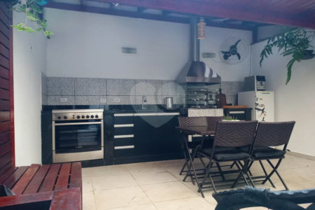 Sobrado à venda com 3 suítes em Vila Mazzei, São Paulo, SP