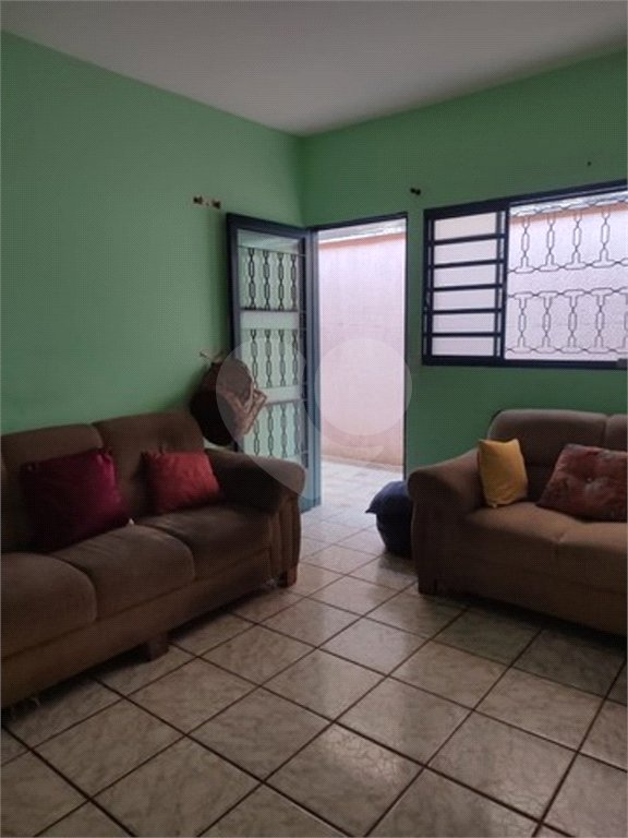 Casa térrea no Santa Angelina