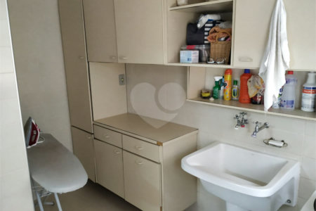Casa à venda com 5 quartos, sendo 3 suítes,  no condomínio Portella, Itu - SP