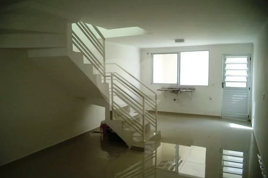 Casa à venda com 2 suítes no condomínio Villagio da Serra, São Paulo - SP