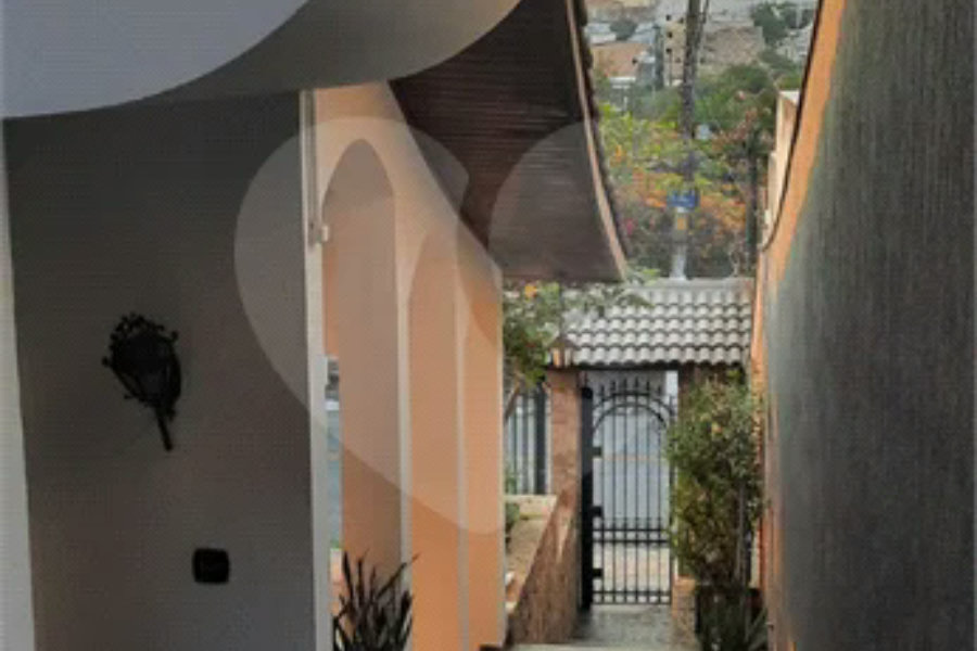 Sobrado à venda com 4 quartos, sendo 2 suítes, em Santana, São Paulo, SP