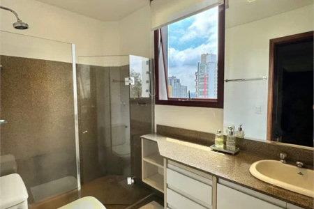 Apartamento à venda com 4 suítes em Vila Suzana, São Paulo, SP