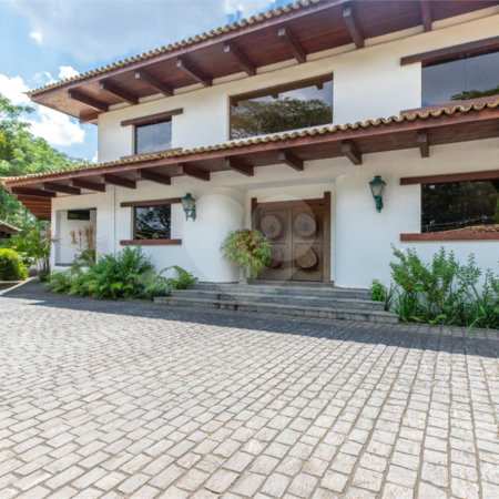 Casa à venda com 4 suítes em Granja Viana, Cotia, SP