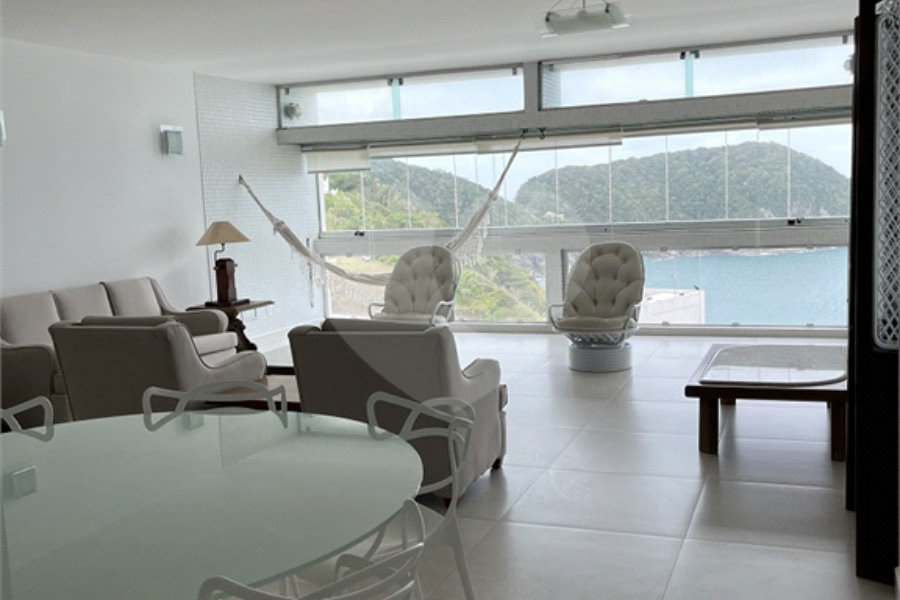 Apartamento à venda ou para alugar com 3 quartos, sendo 1 suíte, em Enseada, Guarujá, SP