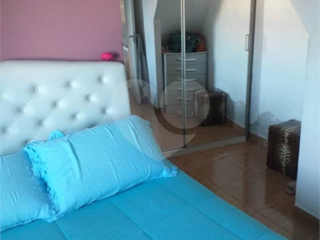 Sobrado à venda com 5 quartos, sendo 1 suíte,  em Tremembé, São Paulo, SP