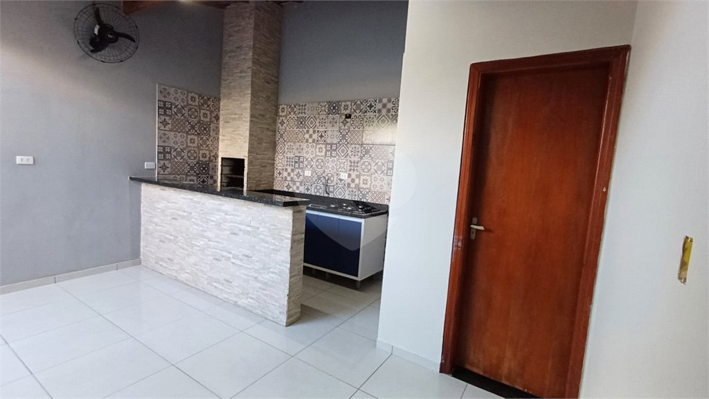 Casa à venda com 2 quartos em Vila Mazzei, Itapetininga, SP