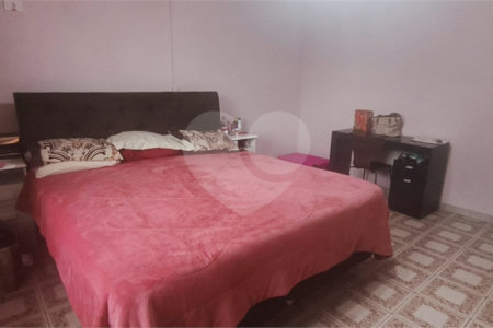 Casa à venda com 3 quartos, sendo 1 suíte,  em Jardim Vila Galvão, Guarulhos, SP