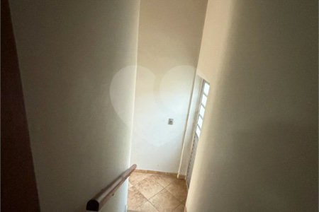 Casa à venda com 3 quartos, sendo 1 suíte, no Centro, Salto, SP