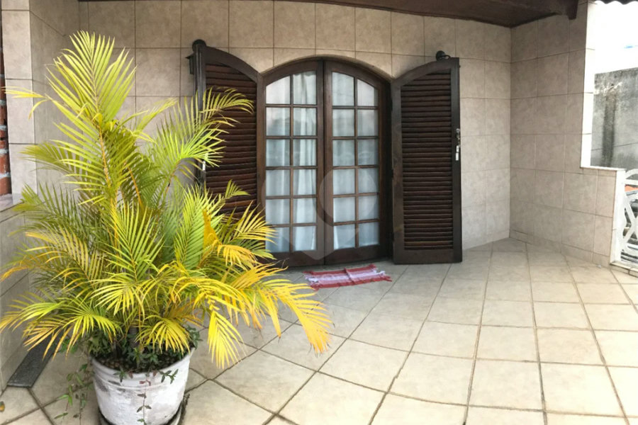 Sobrado à venda com 4 quartos, sendo 1 suíte, em Jaçanã, São Paulo, SP