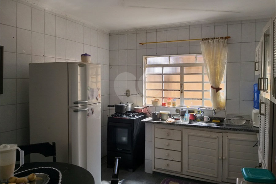 Casa Térrea à venda com 3 quartos, sendo 1 suíte,  no Centro, Serra Negra, SP