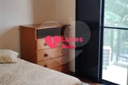 Apartamento à venda com 4 quartos, sendo 1 suíte,  em Parque Residencial Aquarius, São José dos Campos, SP