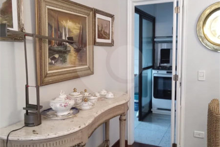 Apartamento à venda com 3 quartos, sendo 2 suítes,  em Campo Belo, São Paulo, SP