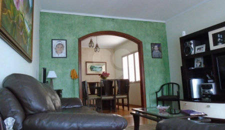 Sobrado à venda com 3 quartos, sendo 1 suíte,  em Parada Inglesa, São Paulo, SP
