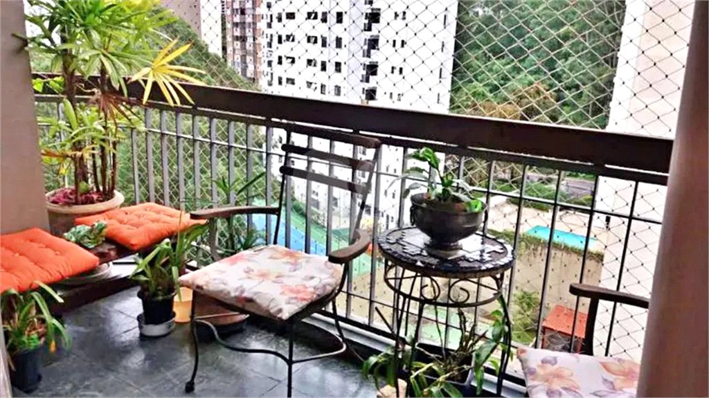 Apartamento à venda com 3 quartos, sendo 1 suíte, em Vila Andrade, São Paulo, SP