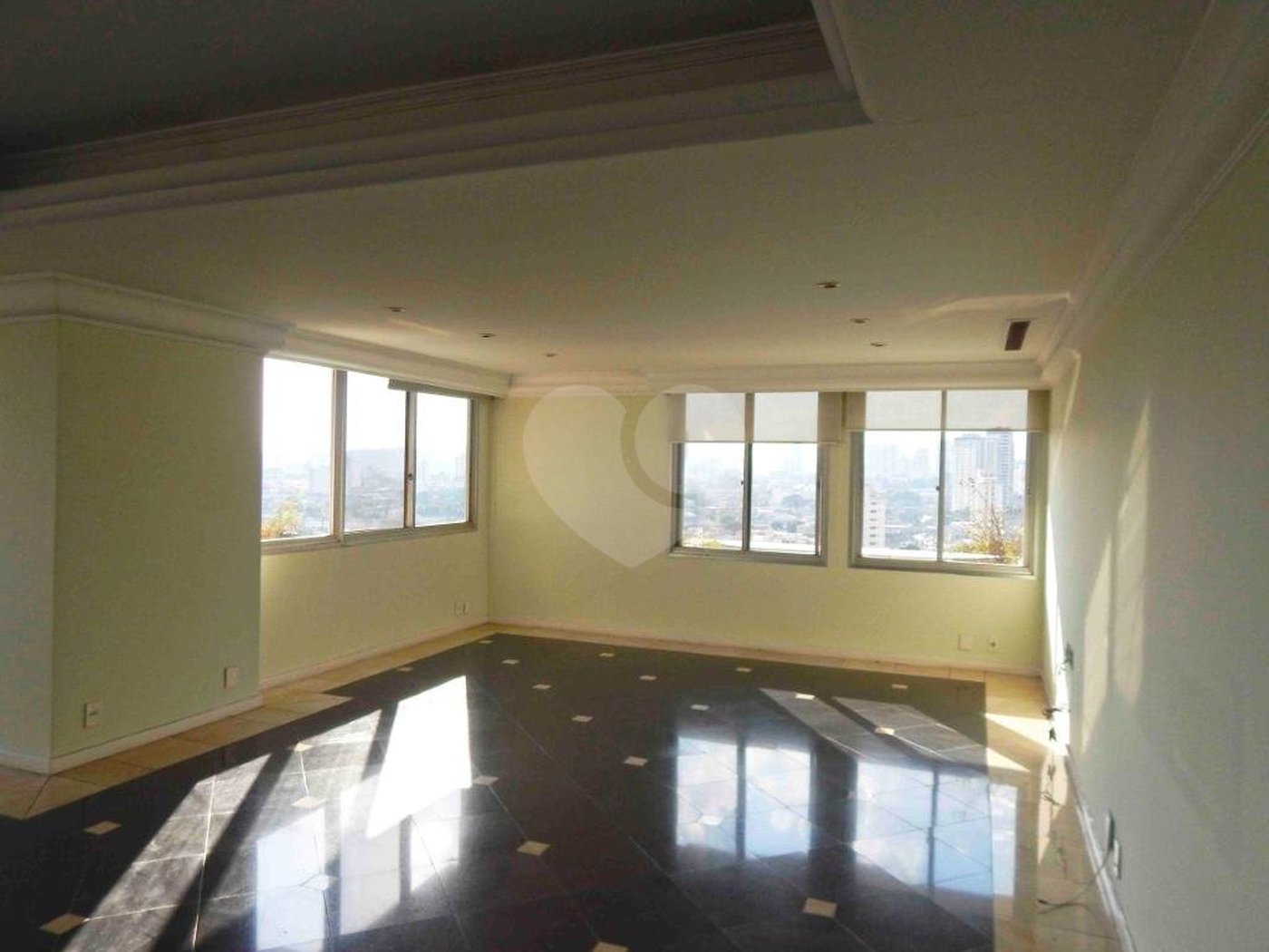 Apartamento à venda com 4 suítes em Jardim Marajoara, São Paulo, SP