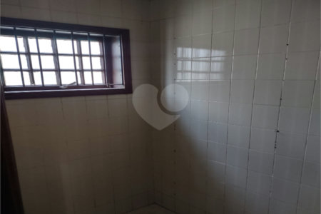 Sobrado à venda com 3 suítes em Jardim Vazani, São Paulo, SP
