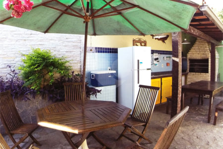 Casa à venda com 8 quartos, sendo 4 suítes, em Alto de Búzios, Armação dos Búzios, RJ