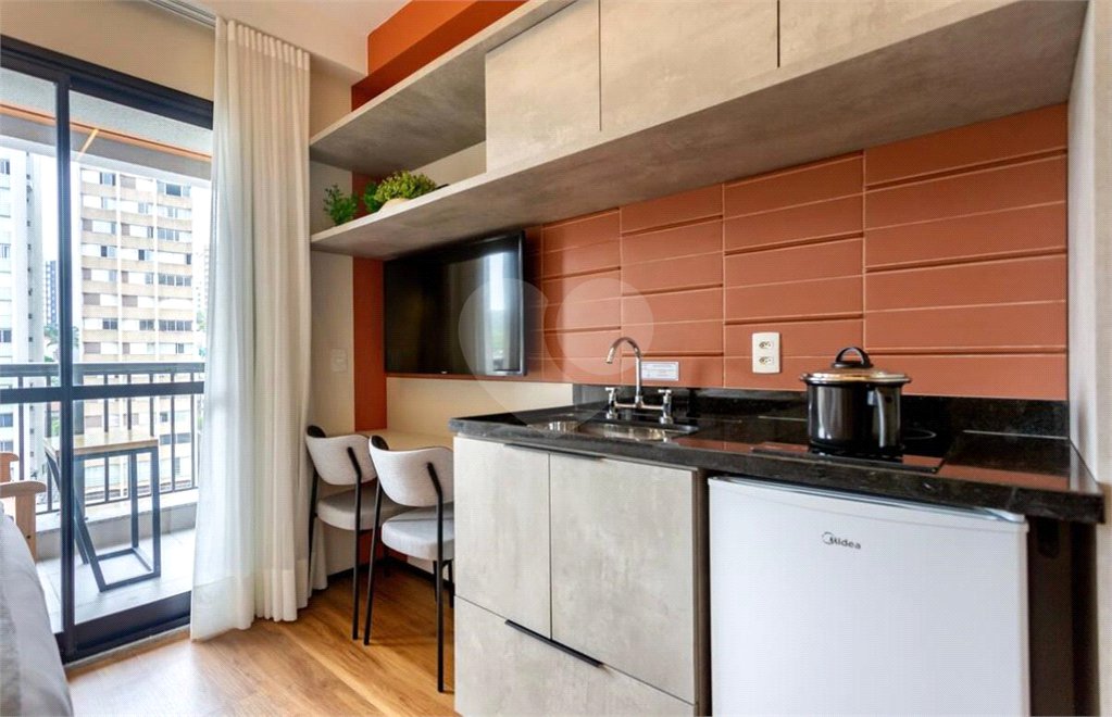 Apartamento à venda com 1 quarto em Jardim das Bandeiras, São Paulo, SP
