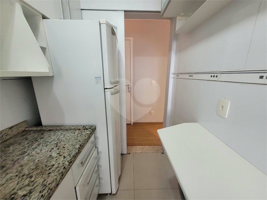 Apartamento para alugar com 2 quartos em Vila Anastácio, São Paulo, SP