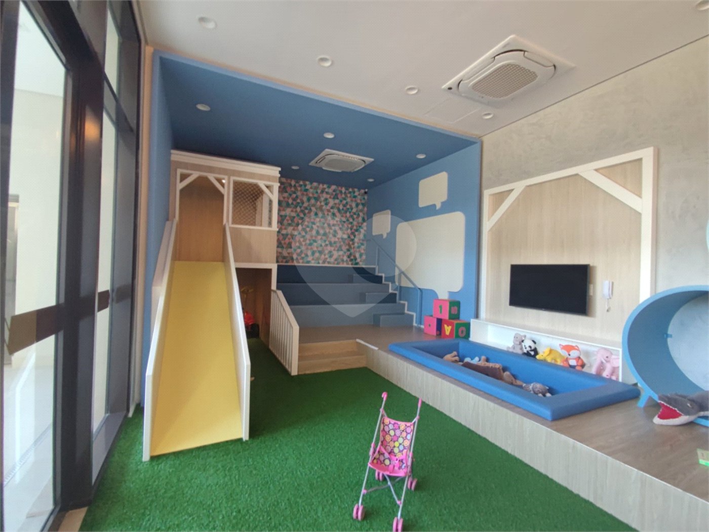 Apartamento à venda com 4 suítes em Jardim Leonor, São Paulo, SP