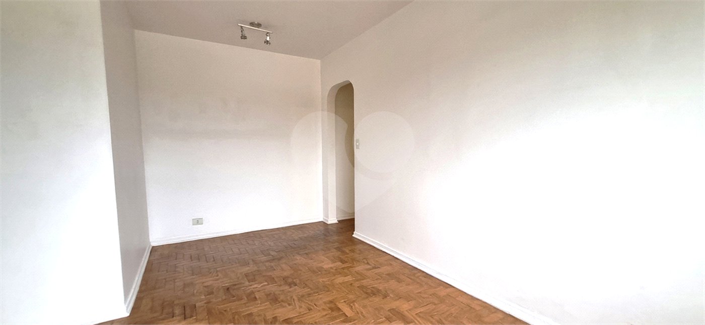 Apartamento à venda com 1 suíte em Vila Alexandria, São Paulo, SP