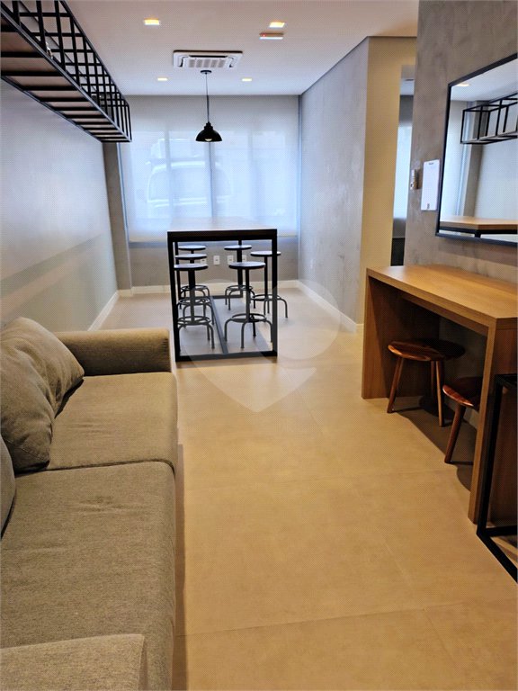 Apartamento à venda com 3 quartos, sendo 1 suíte, em Santo Amaro, São Paulo, SP