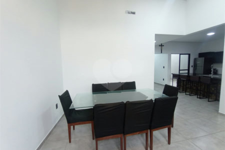 Casa à venda com 3 quartos, sendo 1 suíte, em Vila Santana, Itapetininga, SP
