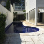 Sobrado à venda ou para alugar com 7 quartos, sendo 4 suítes, em Cidade Jardim, São Paulo, SP