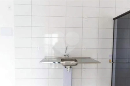 Apartamento com 50m², 2 dormitórios, 1 vaga, á venda em Itaquera.