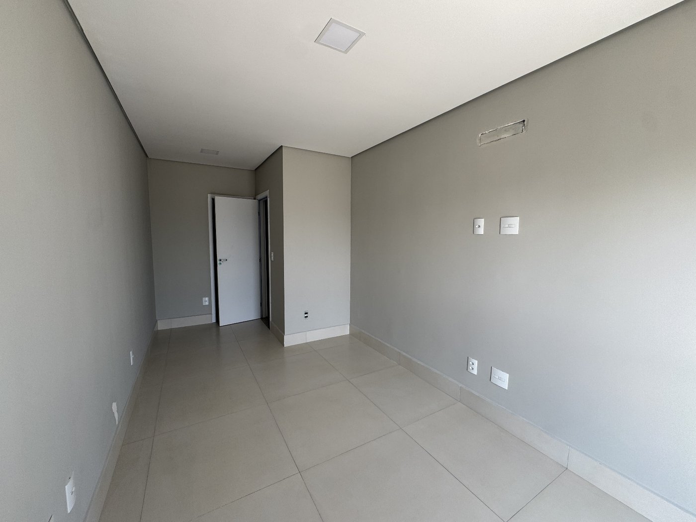 🏢 Cobertura Alto Padrão – Residencial Safira – Guilhermina – Praia Grande