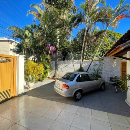 Casa térrea disponível para venda no Jardim Bandeirantes