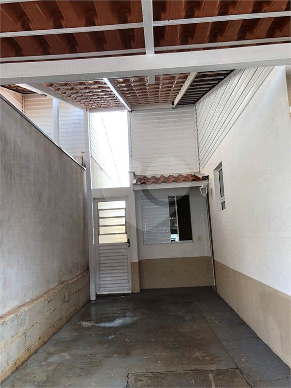 Casa térrea para venda no condomínio fechado Moradas III