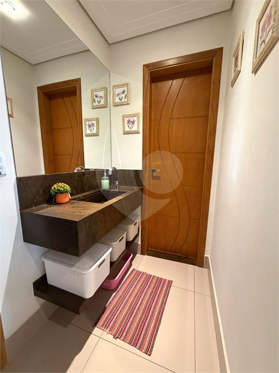 Casa à venda com 3 suítes em Vila Comercial, São Paulo, SP