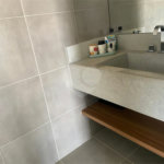 Casa à venda ou para alugar com 4 suítes no condomínio Residencial Gênesis 1, Santana de Parnaíba - SP