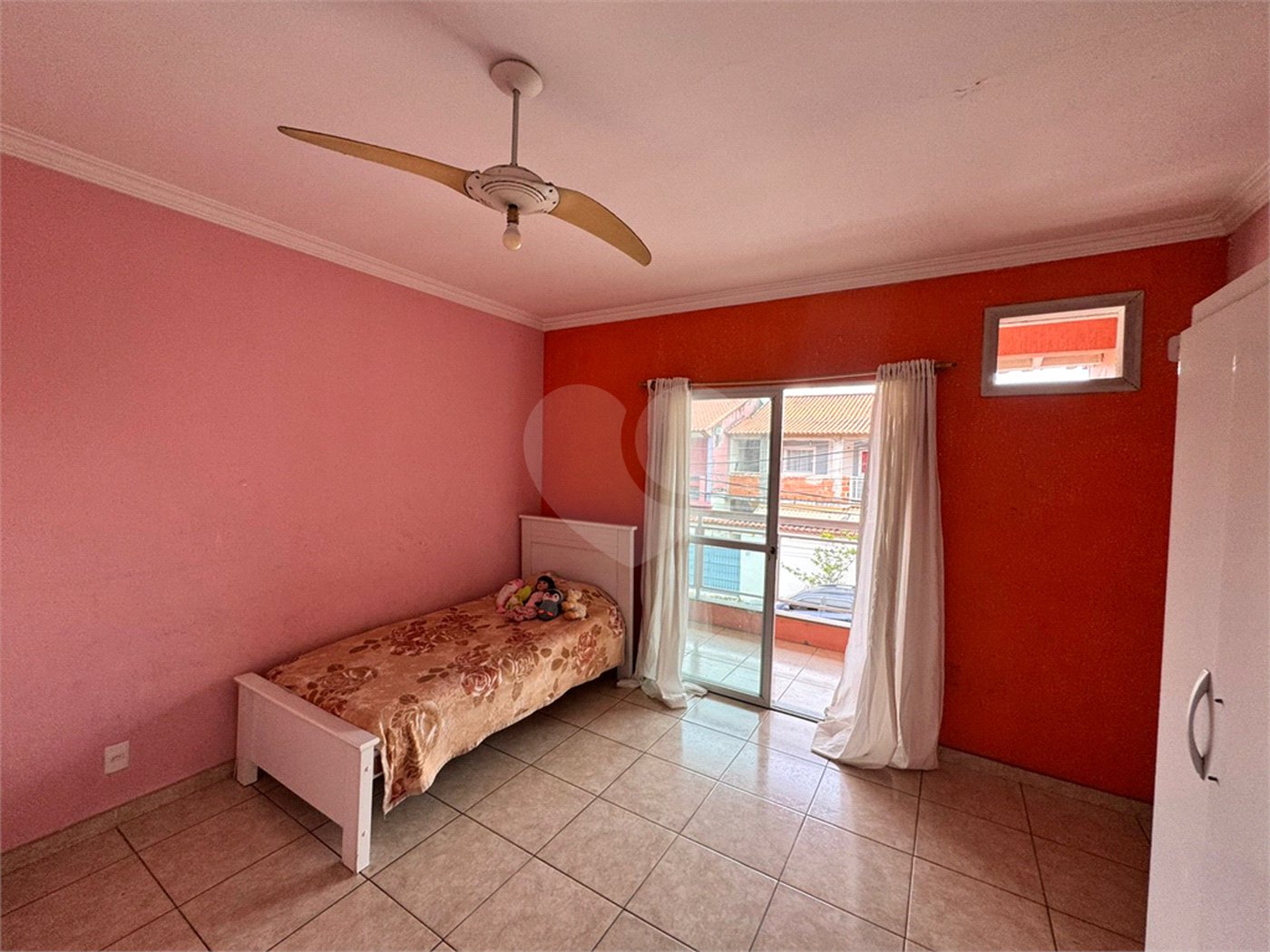 Casa à venda com 3 quartos no condomínio Colina do Mendanha, Rio de Janeiro - RJ