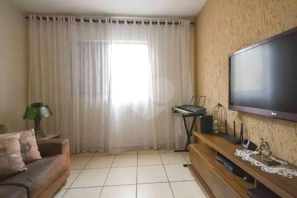 Casa à venda com 4 quartos, sendo 2 suítes, em Vila Mazzei, São Paulo, SP